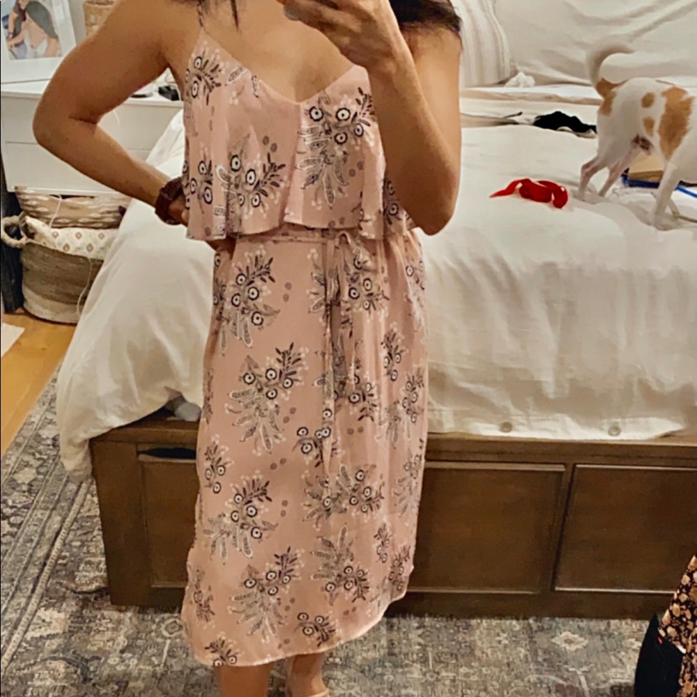 🛑sold🛑Abercrombie pink satin dress with wt tie